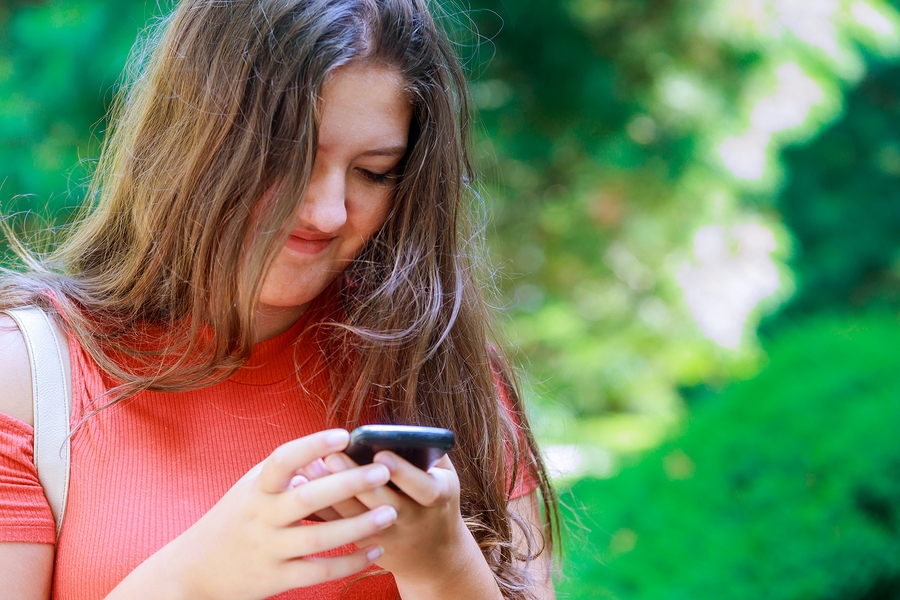 Los adolescentes prefieren textear que hablar
