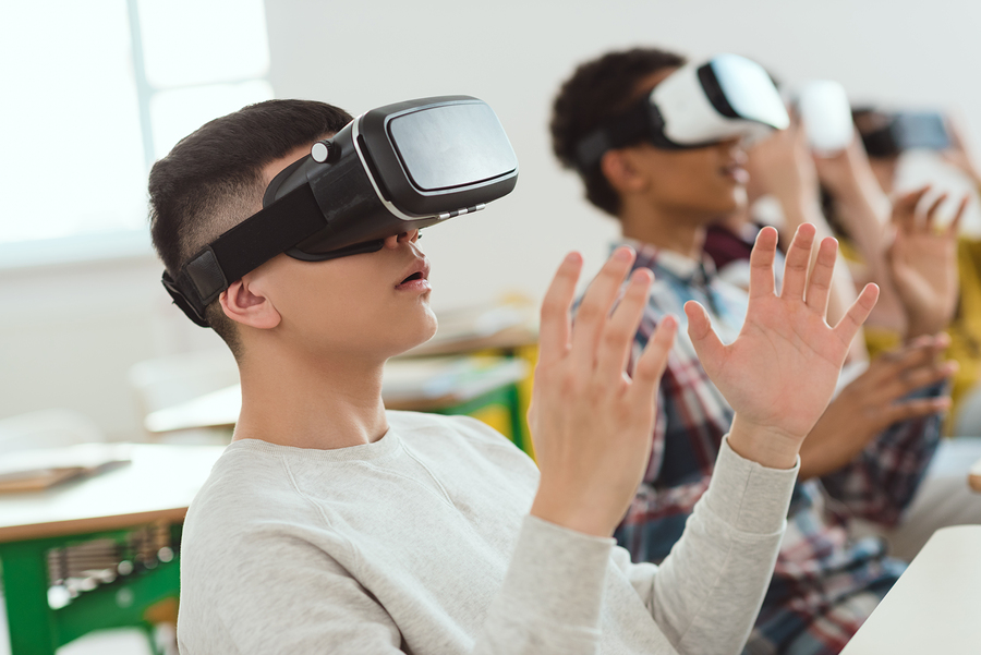 Crear un enfoque de aprendizaje multimodal: usar AR y VR para conectar con  los estudiantes en su mundo de digitalización.