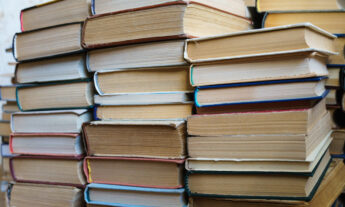 Reseña de libro | Cuando acabes de leer esto, estarás en otra parte (Umbra Sumus, novela de Gonzalo Soltero)