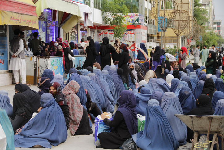 ¿Qué pasa con la educación de las mujeres en Afganistán?