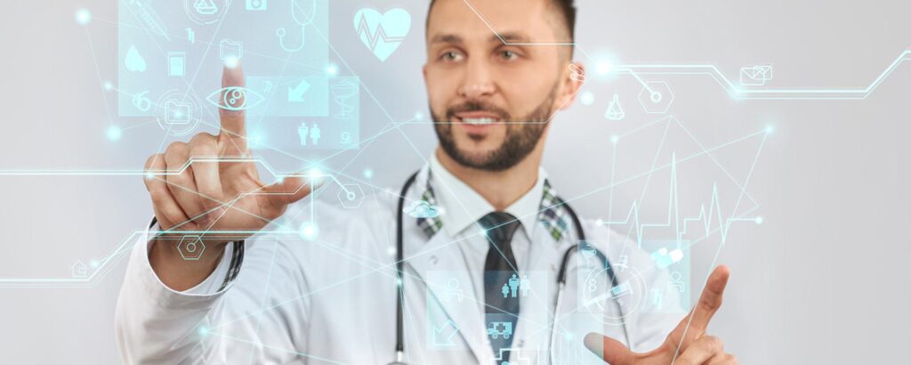 médico docente educando con realidad extendida