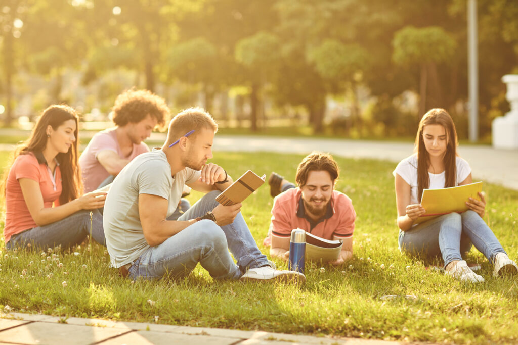 Relevancia de la lectura y el pensamiento crítico