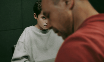 Adolescencia: crecer en medio del caos hiperconectado