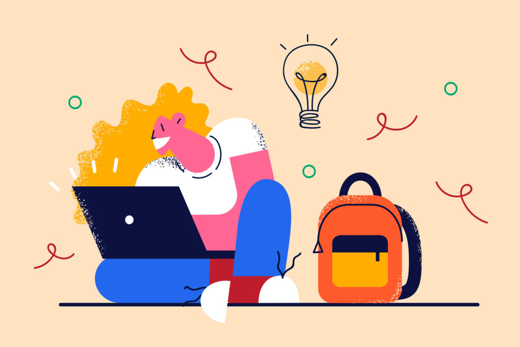 Persona con ideas creativas escribiendo en su ordenador
