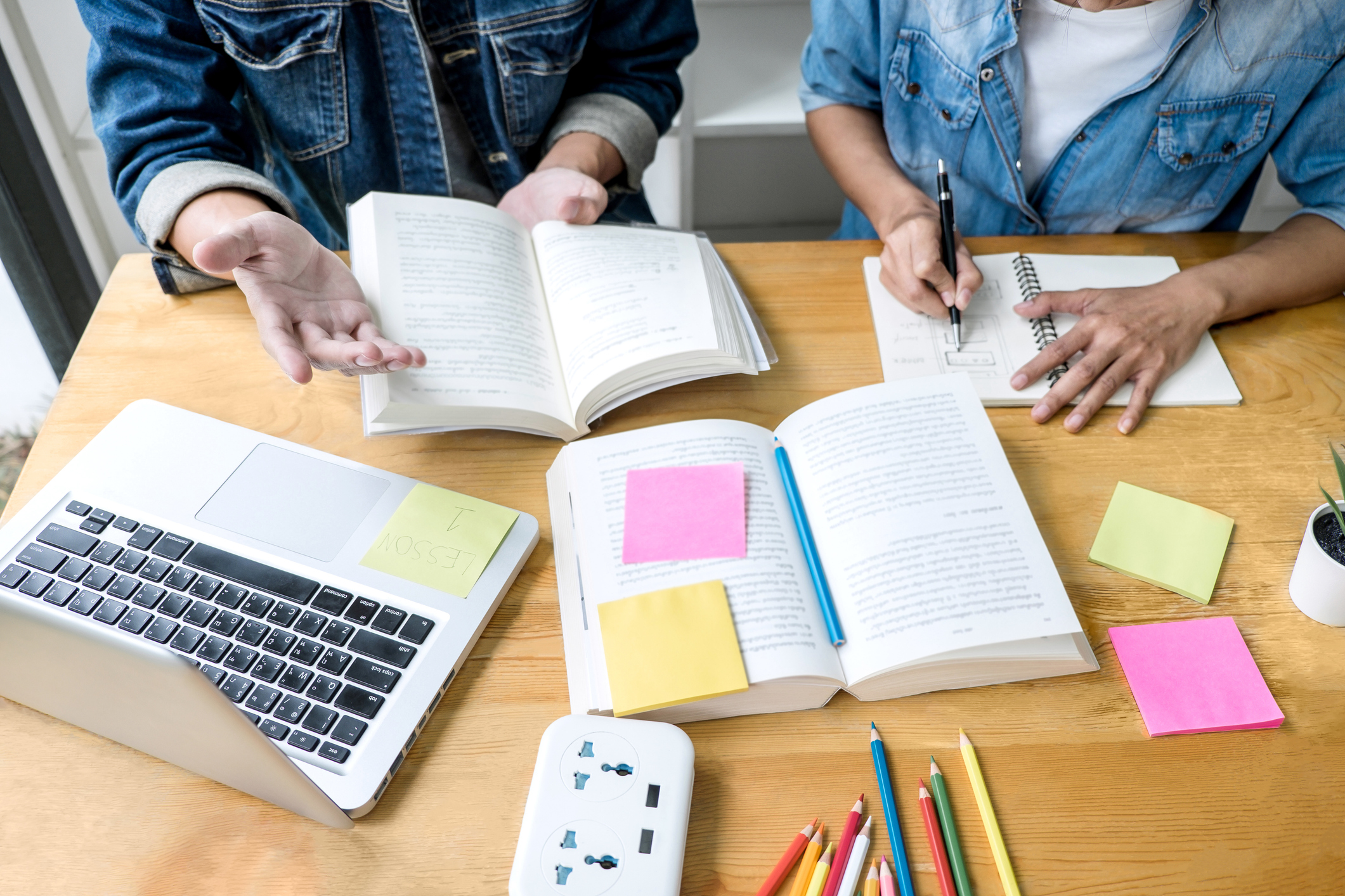 Estudiantes mentores, el valor del aprendizaje entre pares